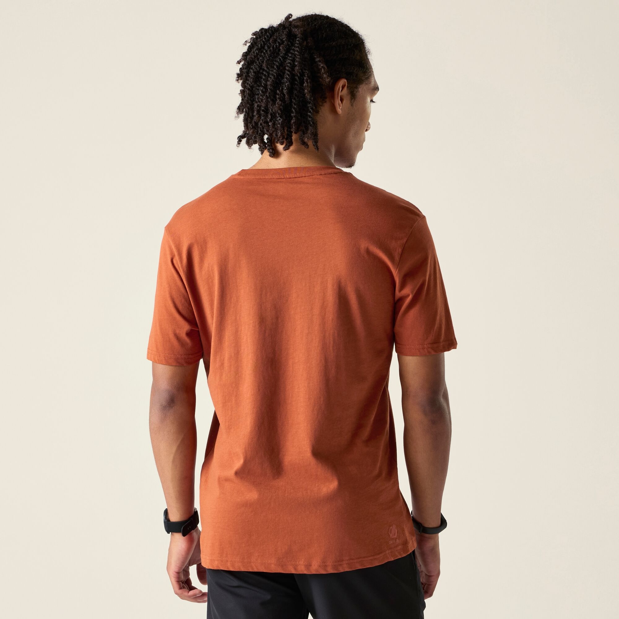 Dare2b Men's Movement III Walking T-Shirt, Soft Breathable Everyday Top - Image 2