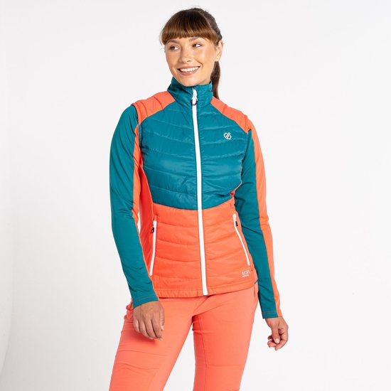 Le gilet en laine Culmination pour femmes. Ce gilet hybride Ilus Woolfill Vert