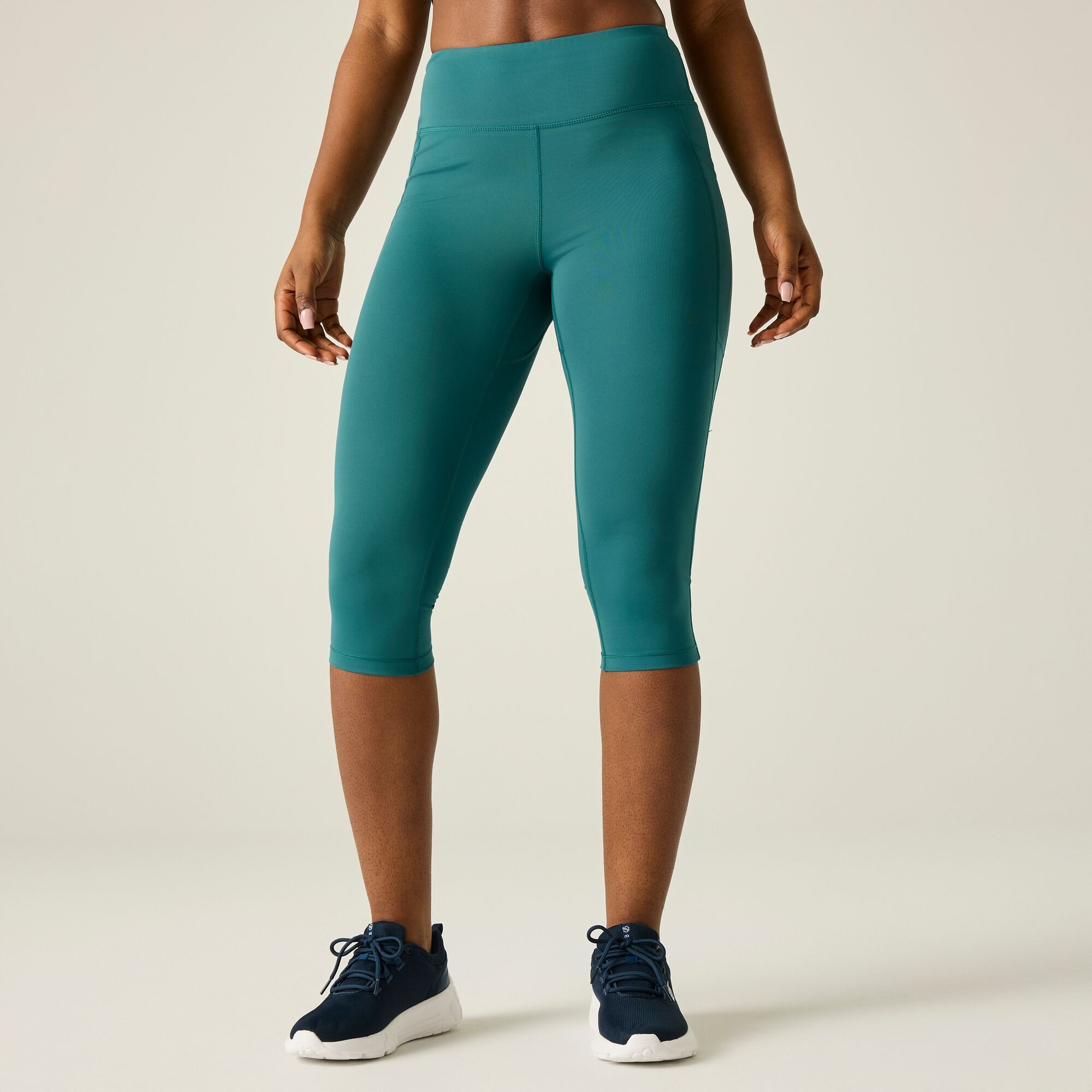 Dare 2B Women's Green Influential Ii 3/4 Leggings Size: 16