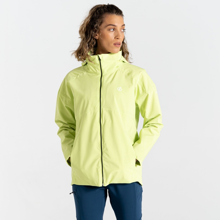 La veste Trail pour femmes. Fabriquee dans notre tissu le plus respirant et le plus impermeable Vert
