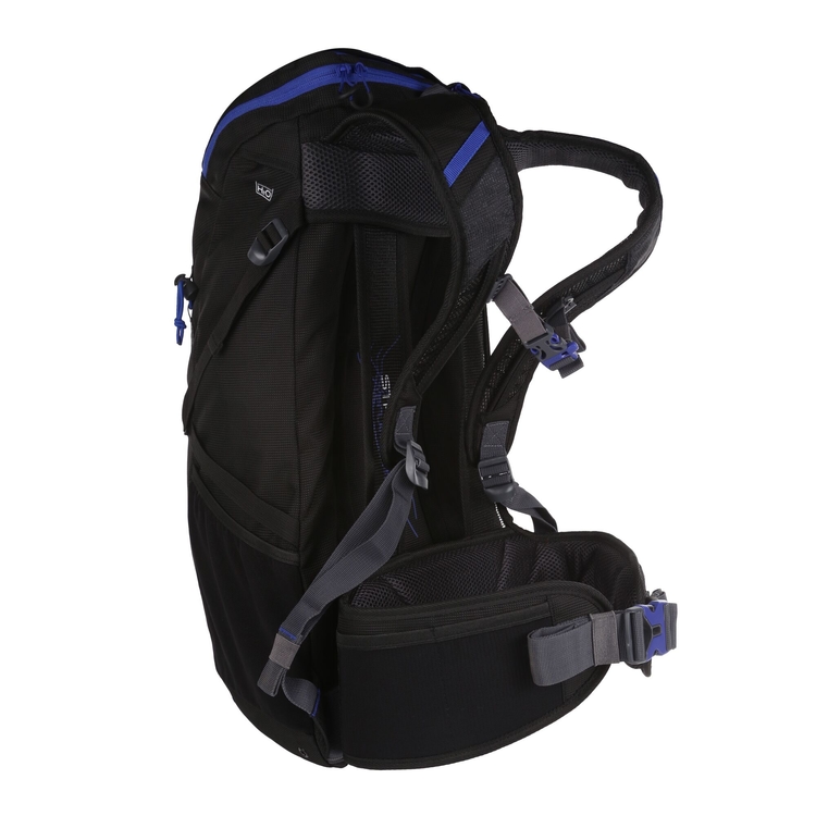 Regatta blackfell 35 discount